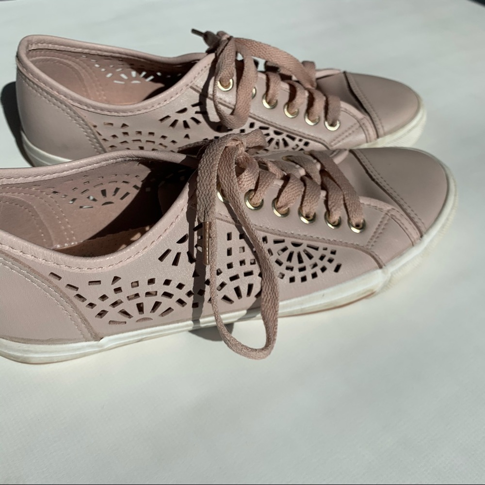 Nude pink shoes